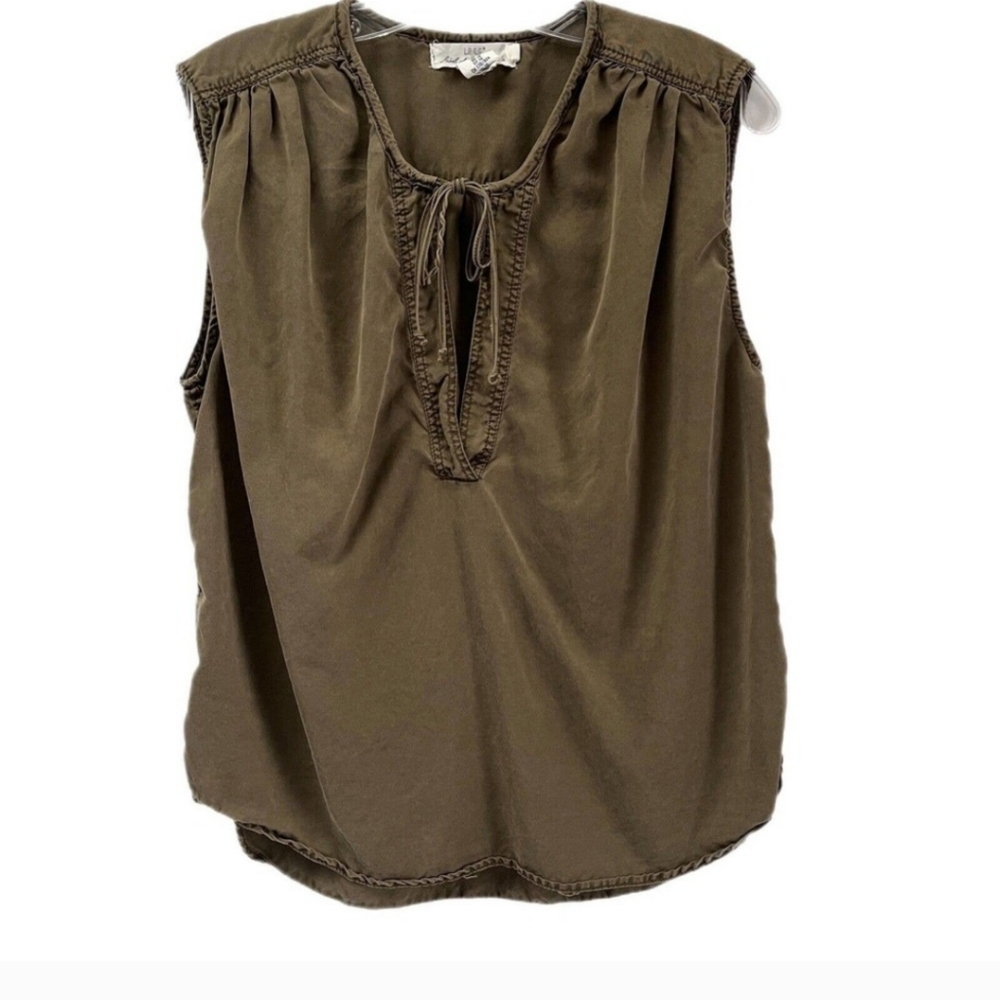 L.O.G.G. Sleeveless top